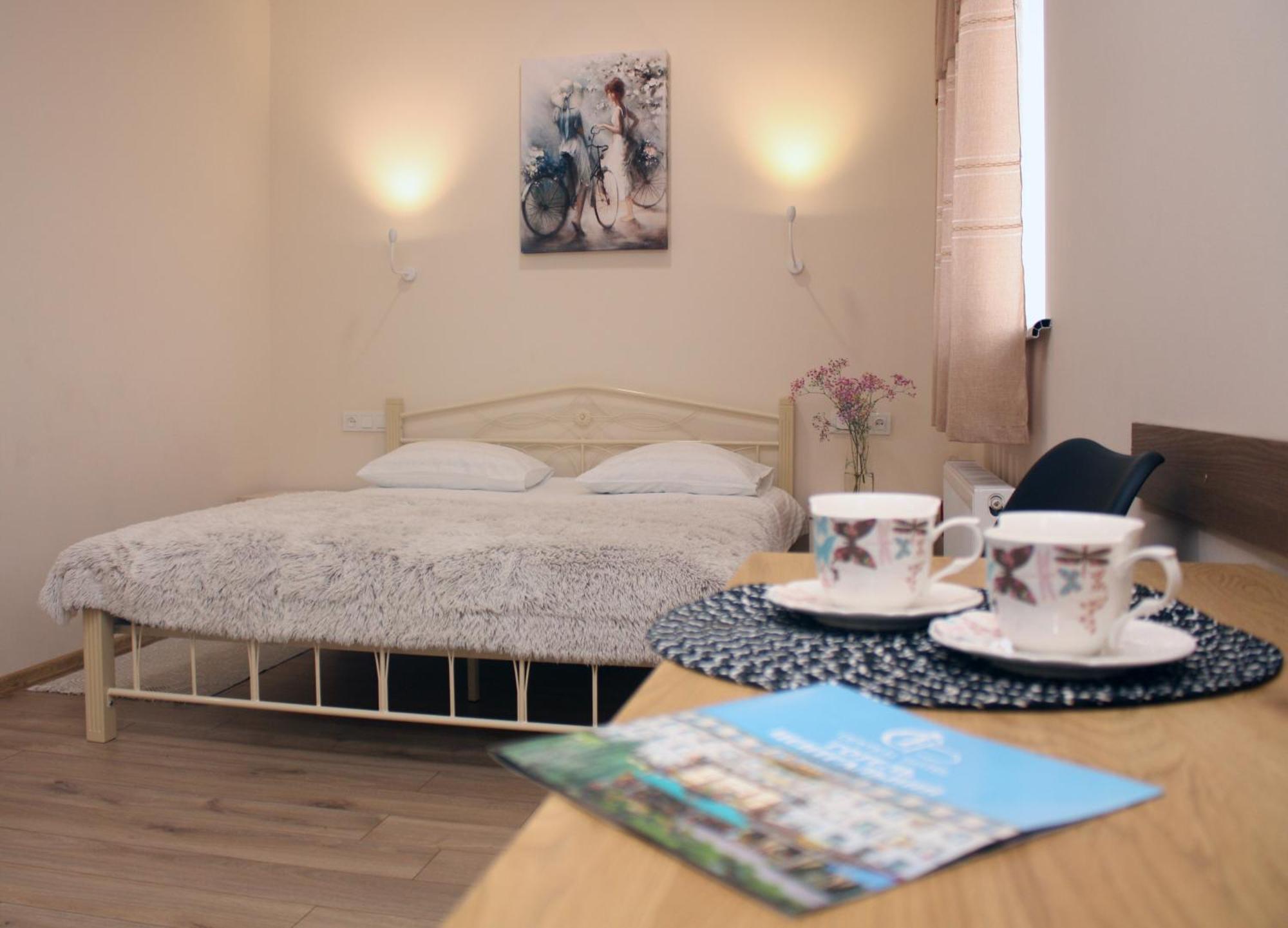 Centralny Hotel Кривой Рог Екстериор снимка