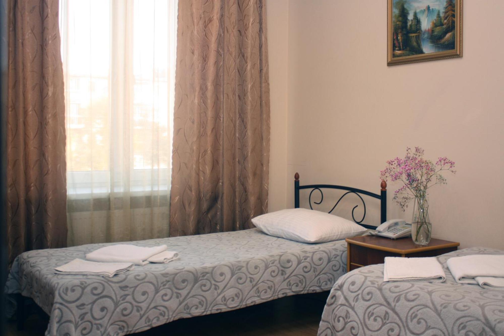Centralny Hotel Кривой Рог Екстериор снимка