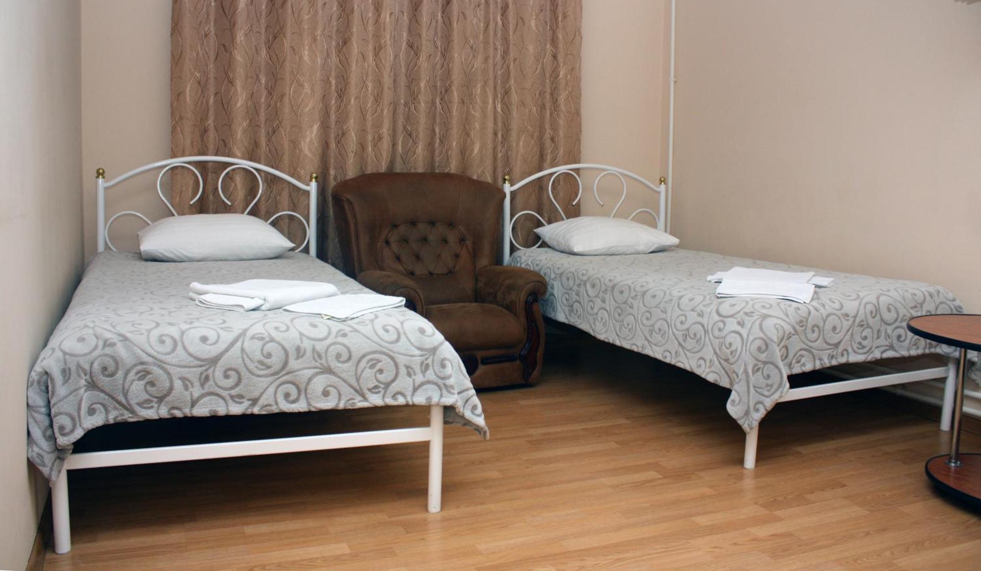 Centralny Hotel Кривой Рог Екстериор снимка