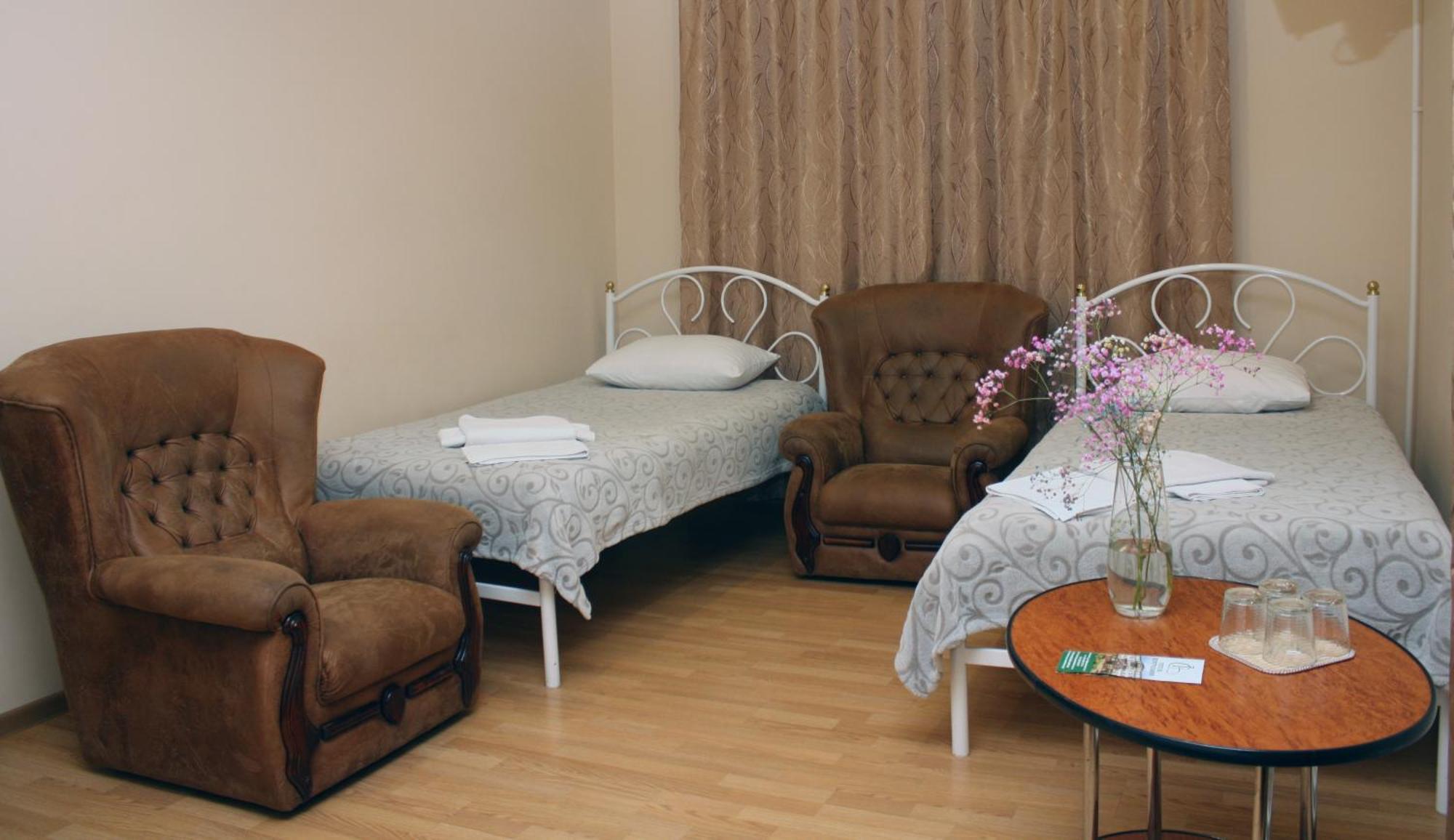 Centralny Hotel Кривой Рог Екстериор снимка