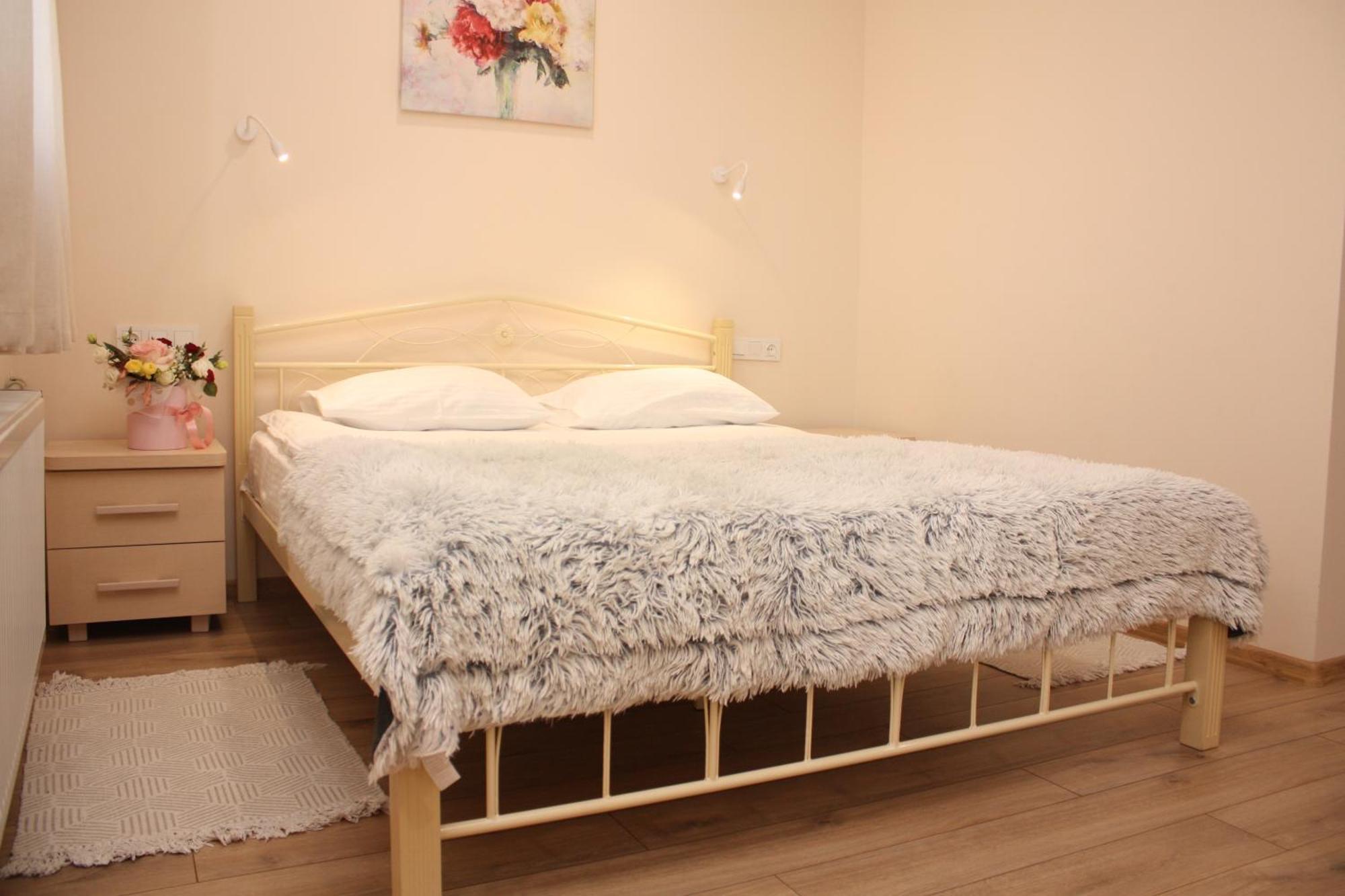 Centralny Hotel Кривой Рог Екстериор снимка